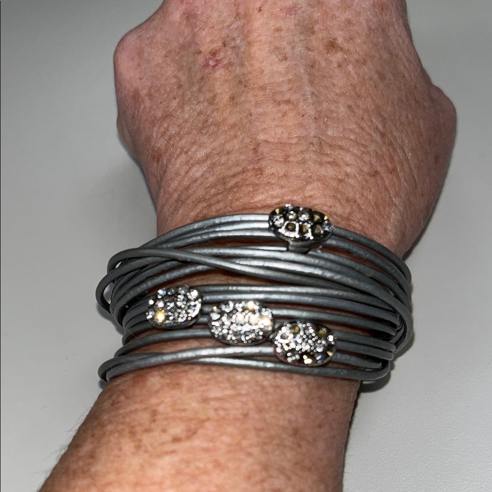 Source Unknown Silver Tone Multi-Strand Bracelet … - image 2